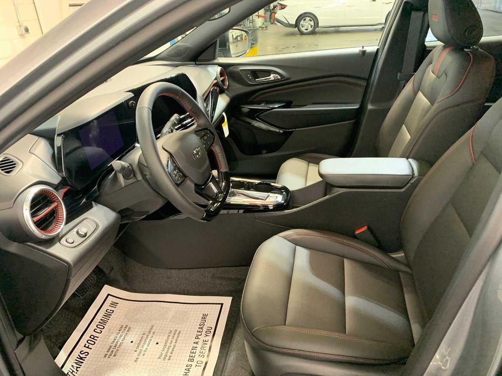 new 2025 Chevrolet Trax car, priced at $26,704