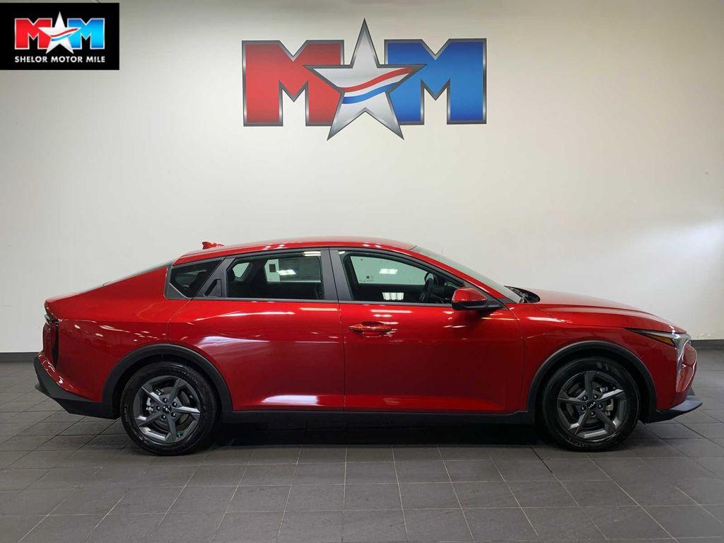 new 2025 Kia K4 car, priced at $24,354