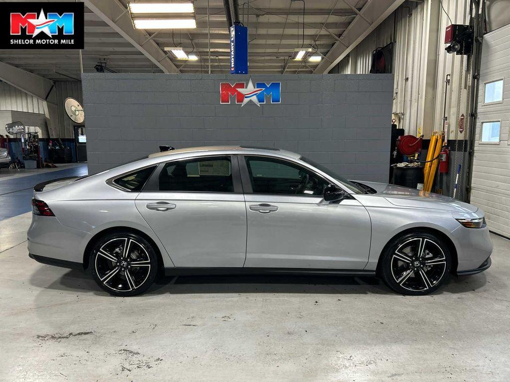 new 2025 Honda Accord Hybrid car, priced at $33,493