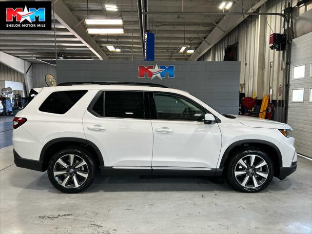 new 2025 Honda Pilot car, priced at $51,505