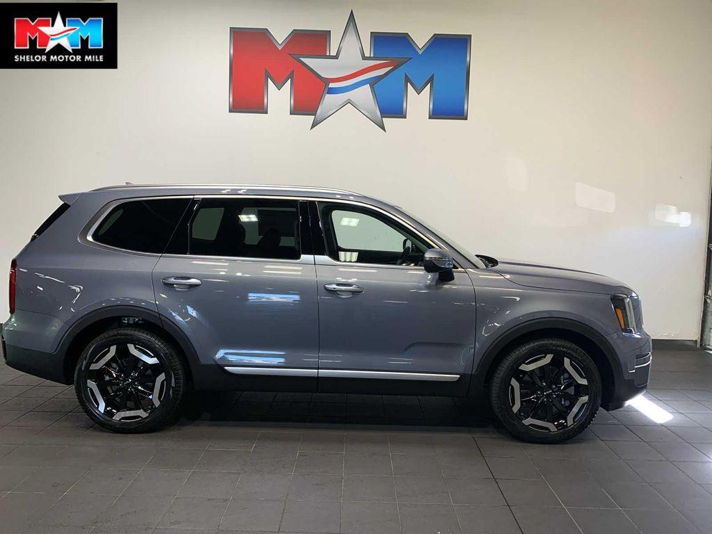 new 2025 Kia Telluride car, priced at $42,664