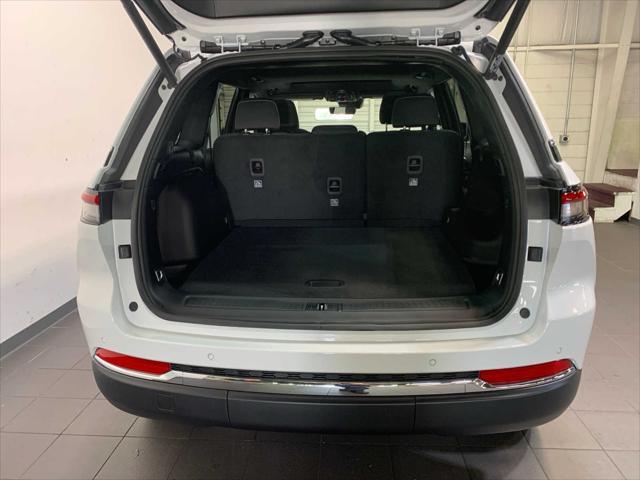 new 2025 Jeep Grand Cherokee car, priced at $42,820