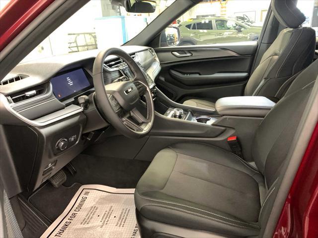 new 2025 Jeep Grand Cherokee car, priced at $43,415