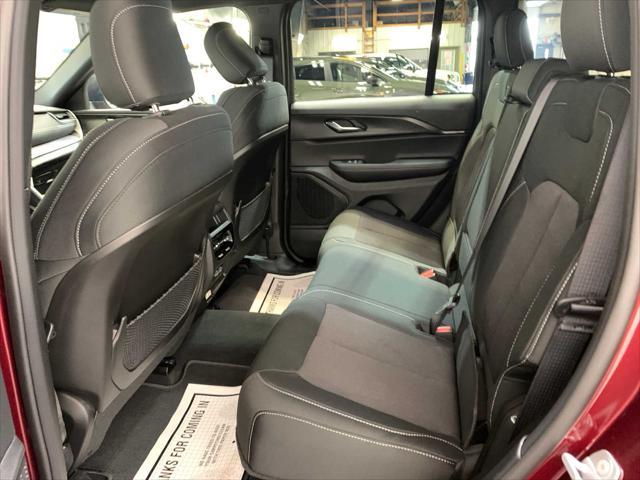 new 2025 Jeep Grand Cherokee car, priced at $43,415