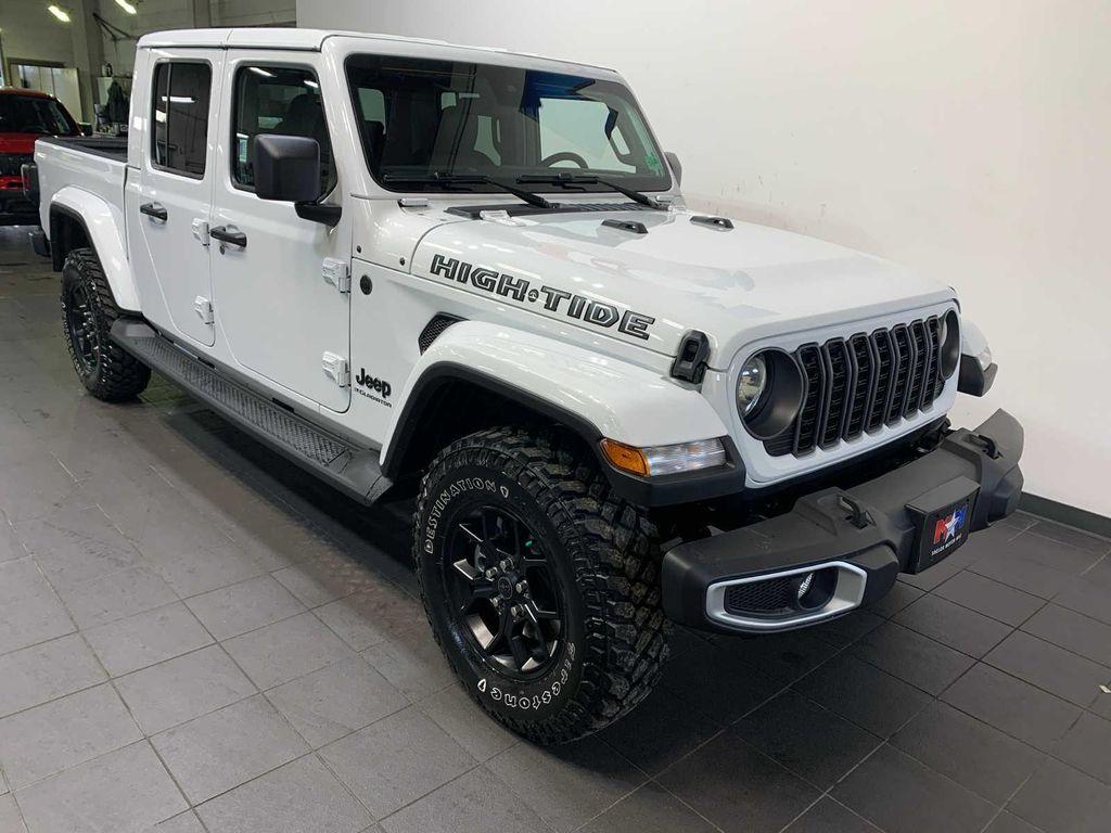 new 2025 Jeep Gladiator car, priced at $47,310