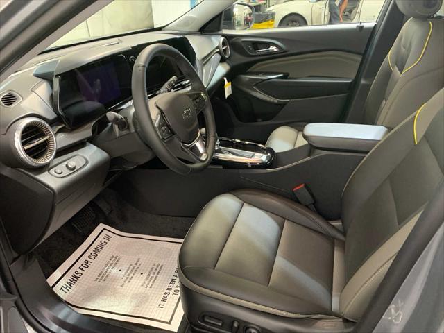 new 2025 Chevrolet Trax car, priced at $27,050