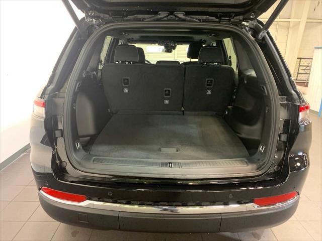 new 2025 Jeep Grand Cherokee car, priced at $43,415