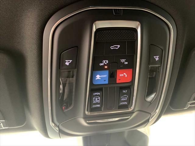 new 2025 Jeep Grand Cherokee car, priced at $43,415