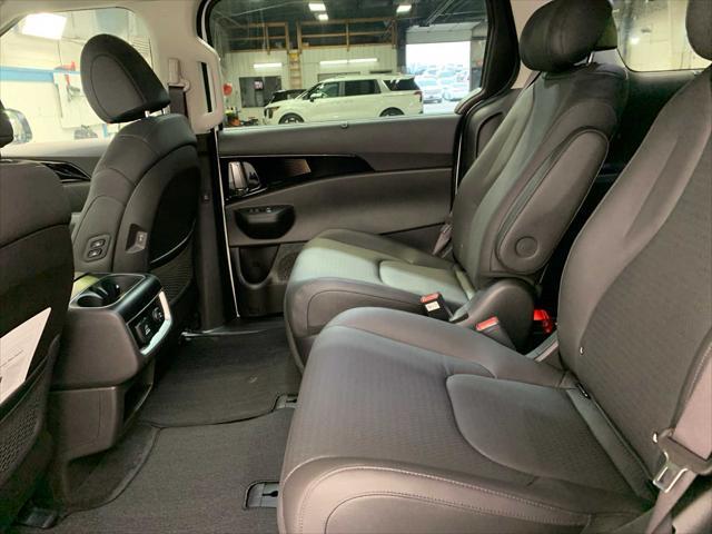 new 2025 Kia Carnival car, priced at $51,136