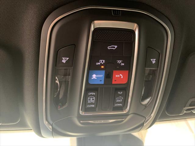new 2025 Jeep Grand Cherokee car, priced at $43,415