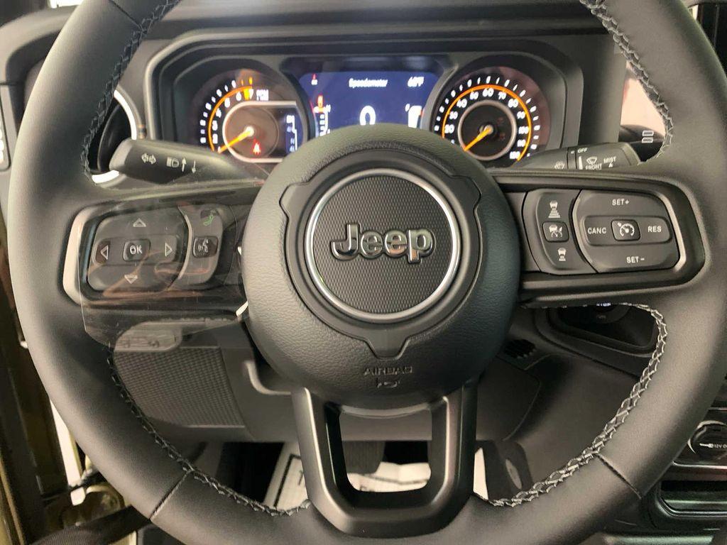 new 2025 Jeep Gladiator car, priced at $48,205