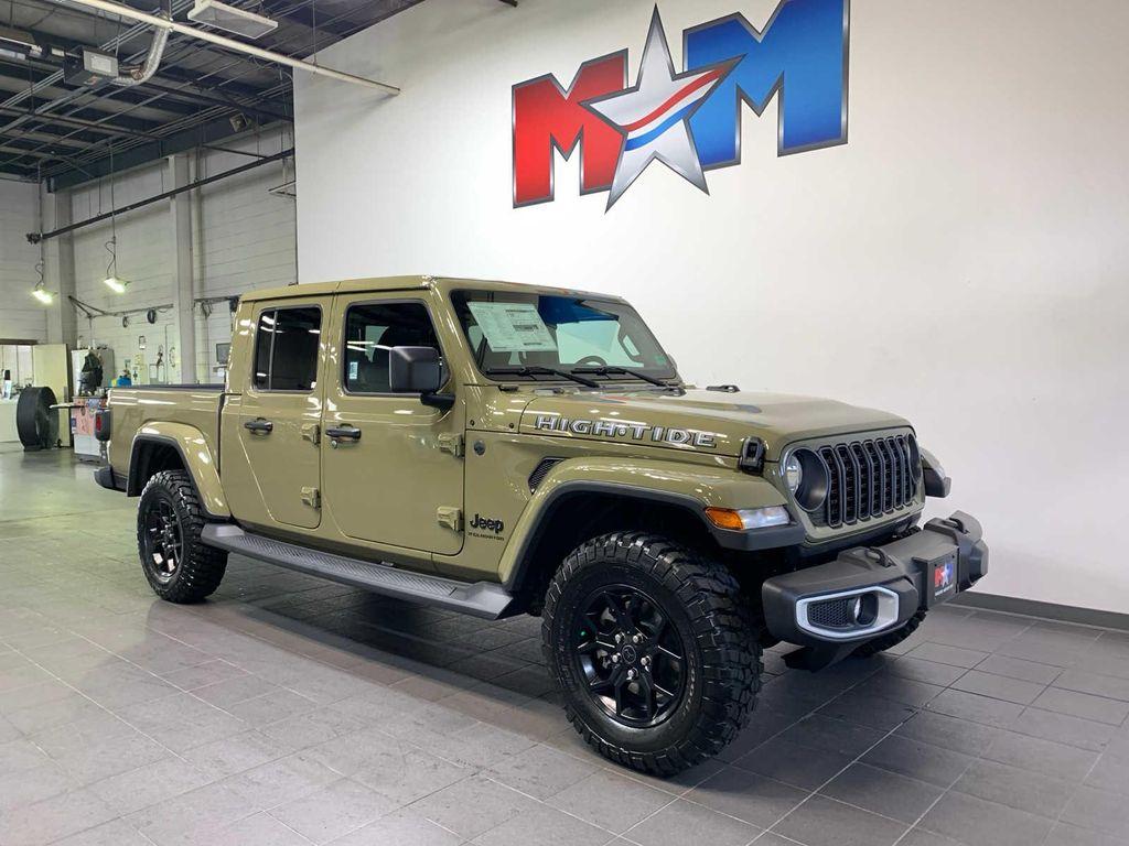 new 2025 Jeep Gladiator car, priced at $48,205