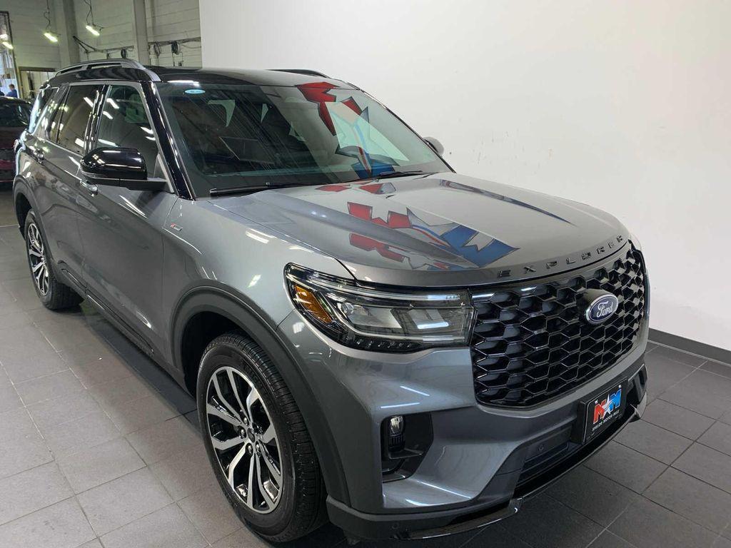 used 2025 Ford Explorer car, priced at $50,989