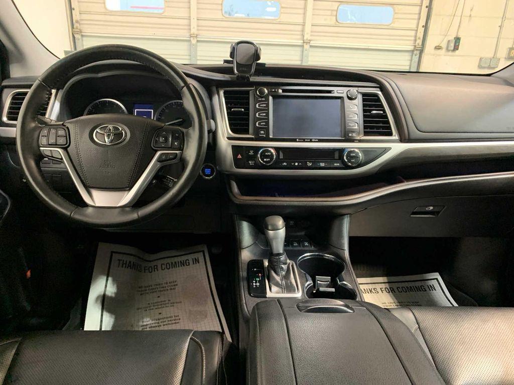used 2019 Toyota Highlander car, priced at $27,489