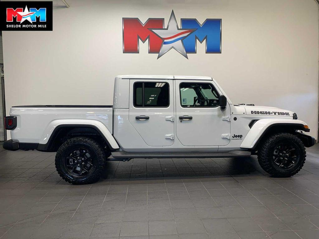 new 2025 Jeep Gladiator car, priced at $47,310
