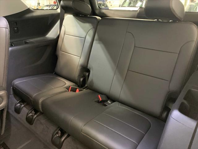used 2021 Chevrolet Traverse car, priced at $38,987