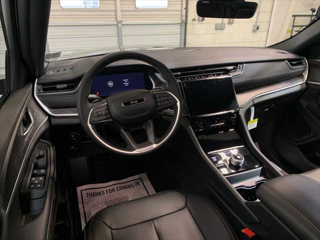 new 2025 Jeep Grand Cherokee car, priced at $51,551