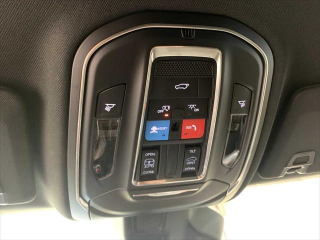 new 2025 Jeep Grand Cherokee car, priced at $43,415