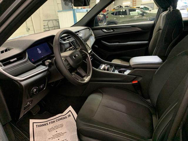 new 2025 Jeep Grand Cherokee car, priced at $43,415