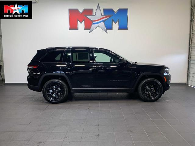 new 2025 Jeep Grand Cherokee car, priced at $45,975