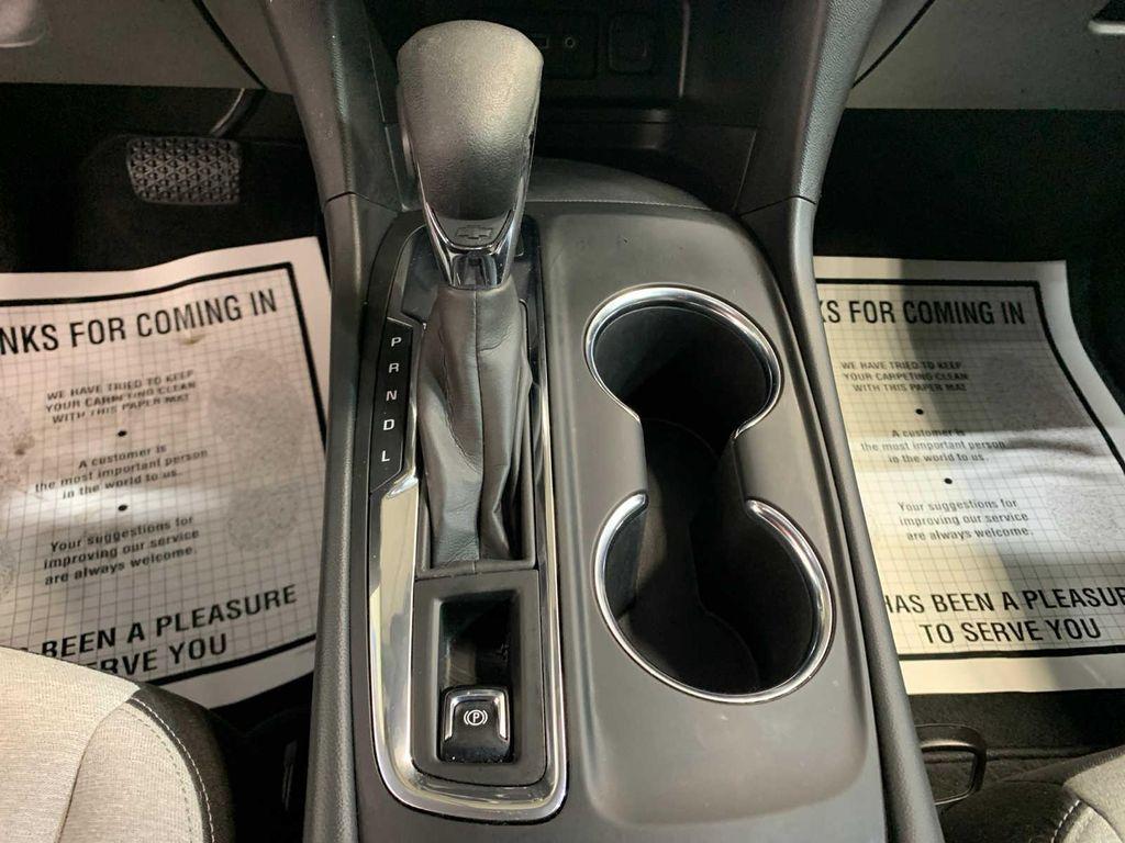 used 2024 Chevrolet Equinox car, priced at $25,489