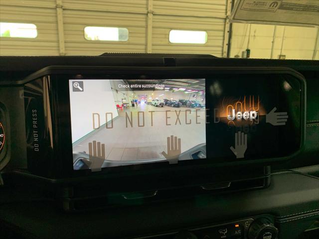 new 2025 Jeep Gladiator car, priced at $48,205