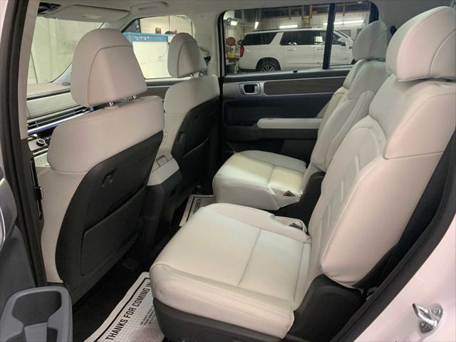 new 2025 Hyundai SANTA FE HEV car, priced at $52,549