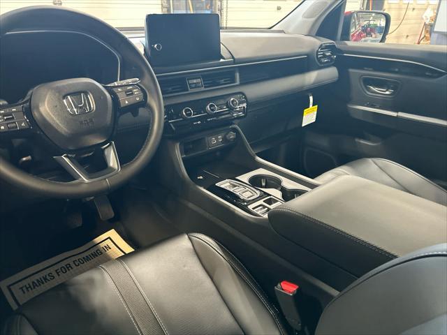 new 2025 Honda Pilot car, priced at $47,505