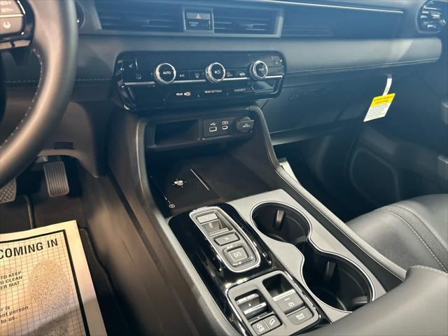 new 2025 Honda Pilot car, priced at $47,505