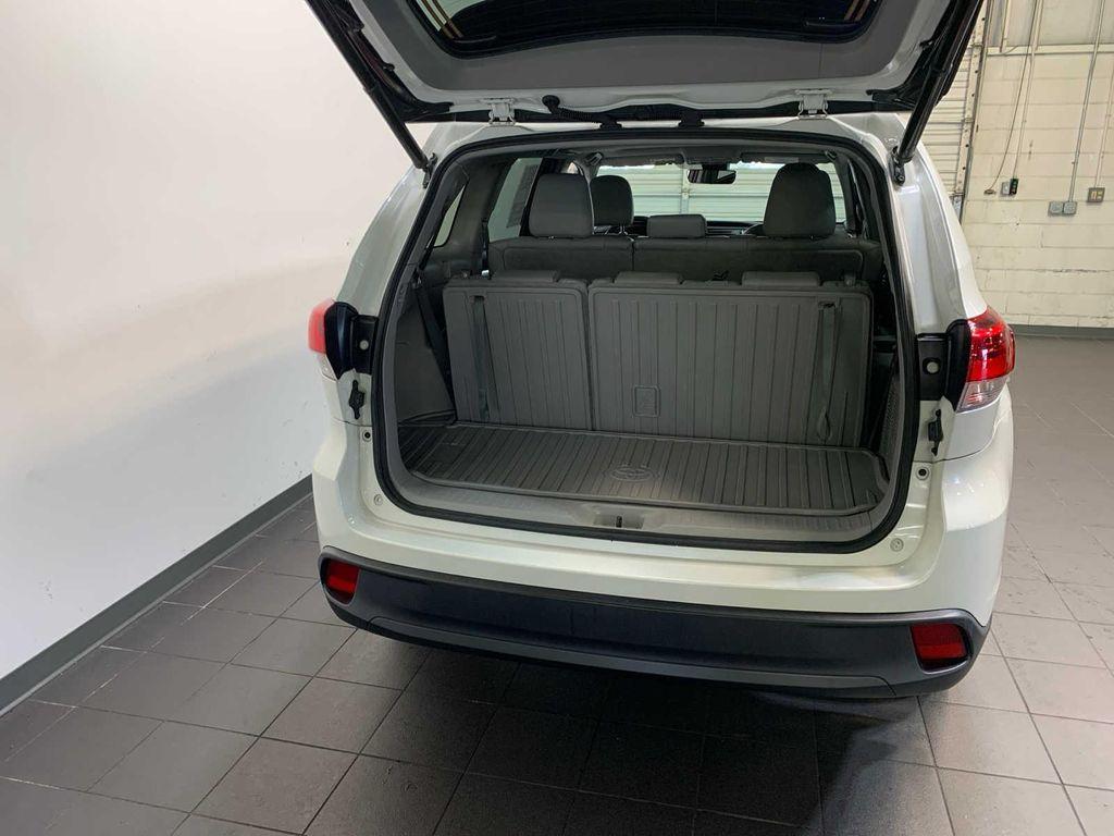 used 2019 Toyota Highlander car, priced at $27,589