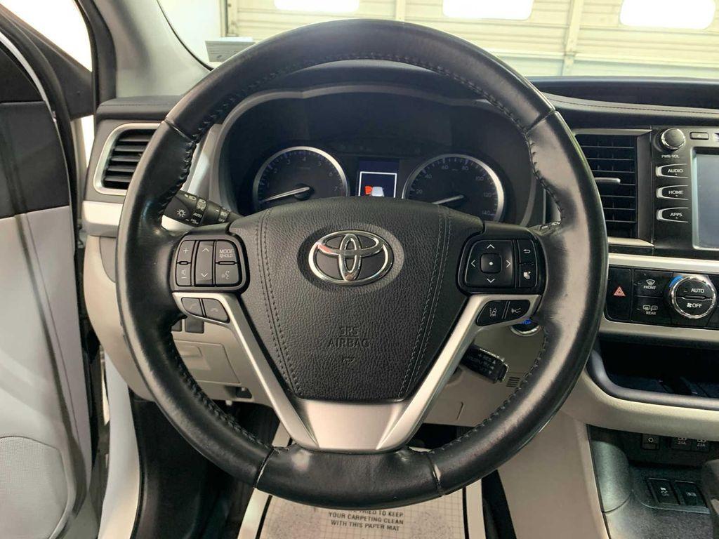 used 2019 Toyota Highlander car, priced at $27,589