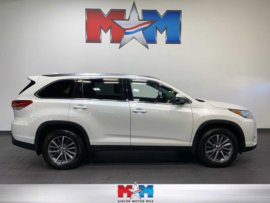 used 2019 Toyota Highlander car, priced at $27,589