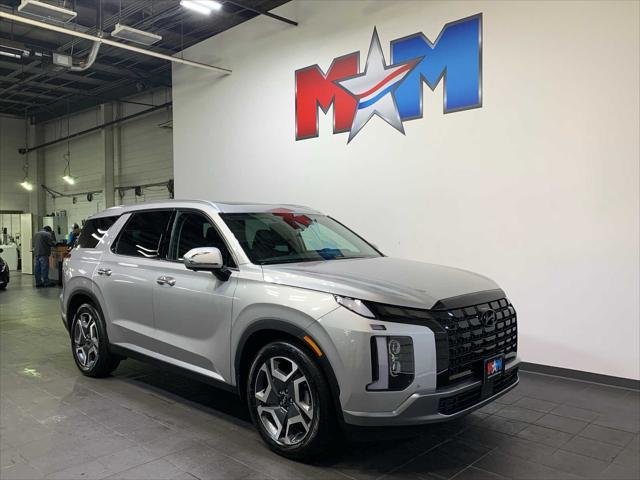 used 2025 Hyundai Palisade car, priced at $44,989