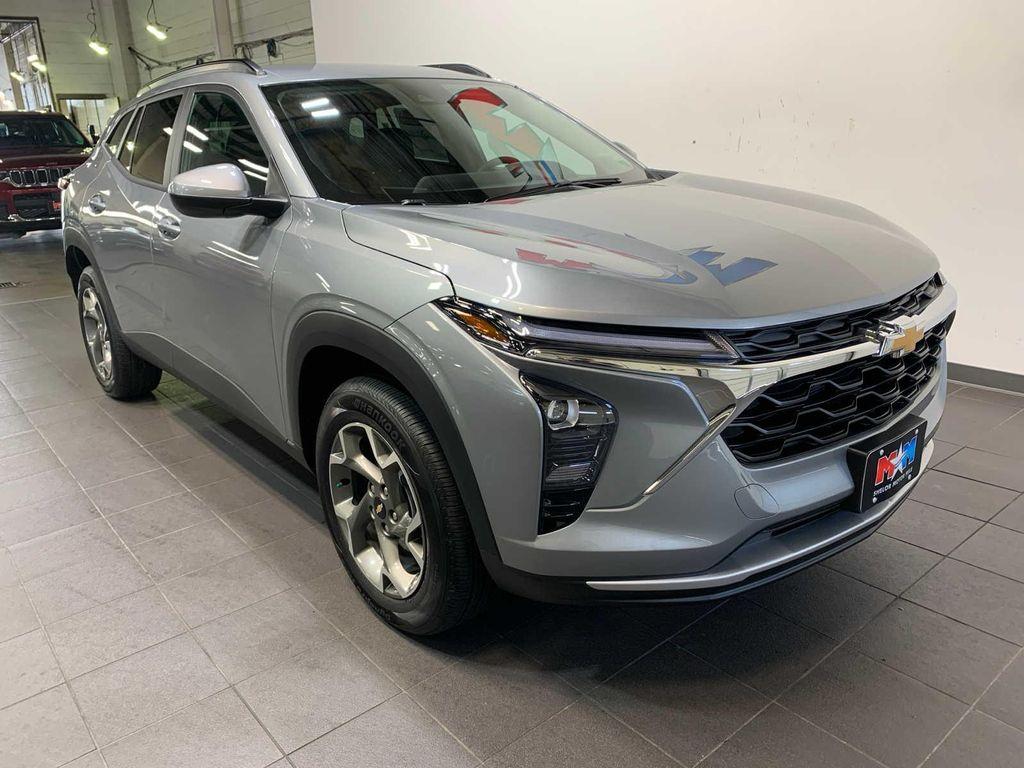 new 2025 Chevrolet Trax car, priced at $25,750