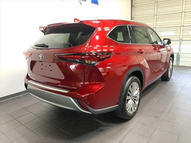 new 2025 Toyota Highlander car, priced at $55,127