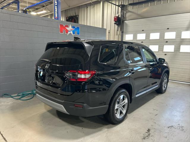 new 2025 Honda Pilot car, priced at $47,050