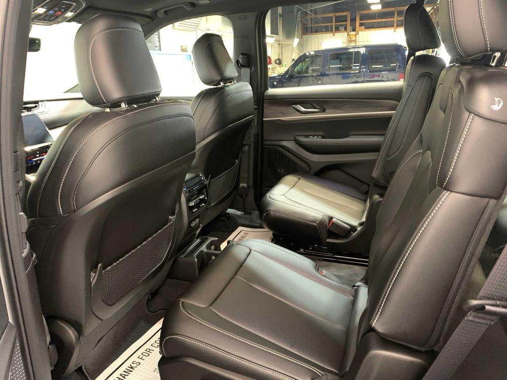 new 2025 Jeep Grand Cherokee L car, priced at $53,630