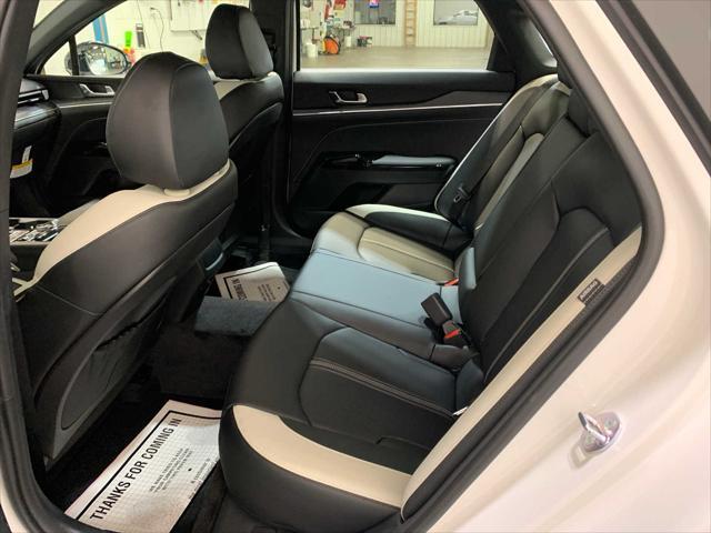 new 2025 Kia K5 car, priced at $31,007