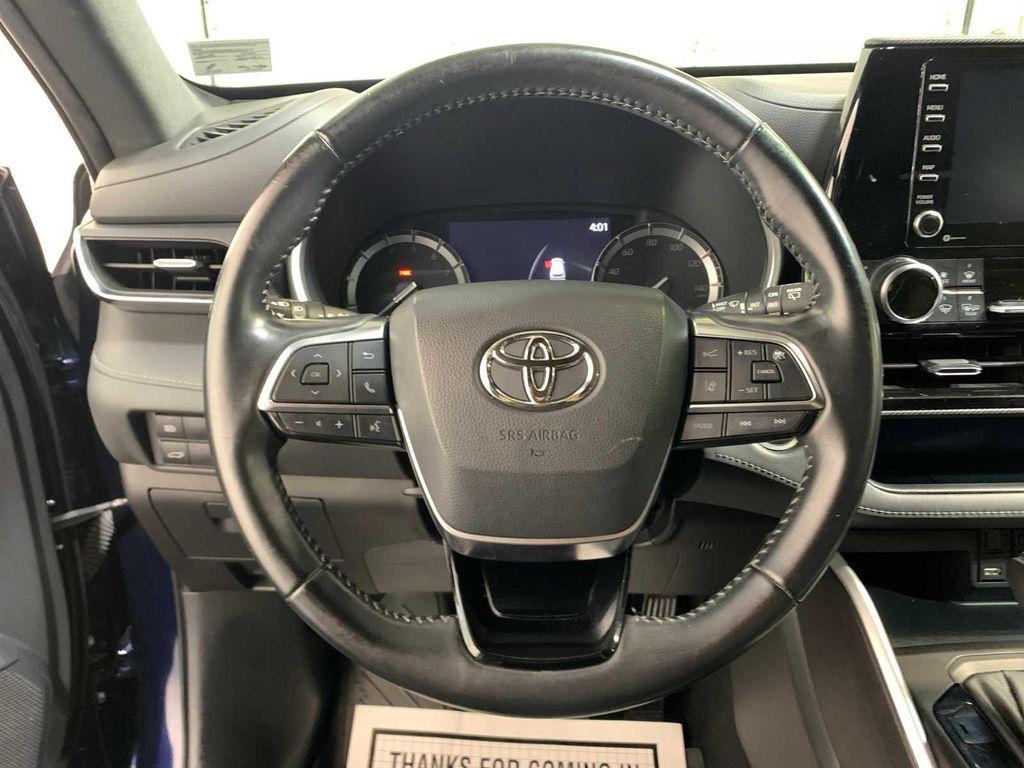 used 2021 Toyota Highlander car, priced at $31,875