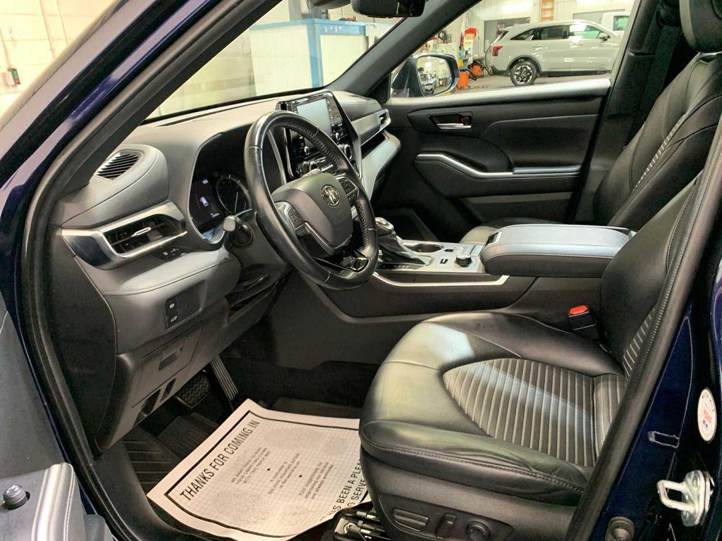 used 2021 Toyota Highlander car, priced at $31,875