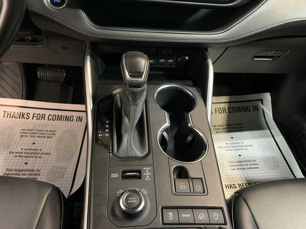 used 2021 Toyota Highlander car, priced at $31,875