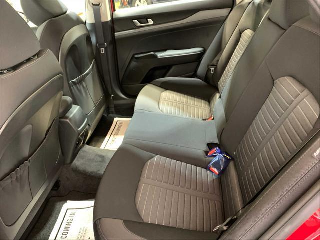 new 2025 Kia K5 car, priced at $28,218