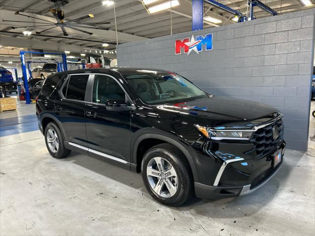 new 2025 Honda Pilot car, priced at $45,988