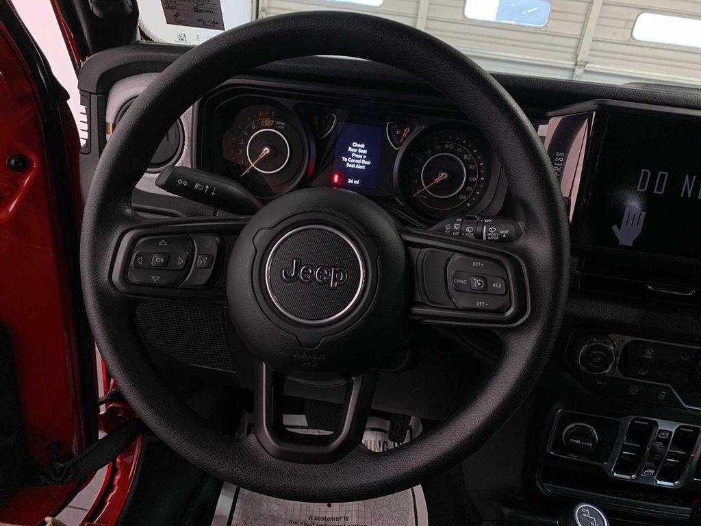 new 2025 Jeep Wrangler car, priced at $42,545