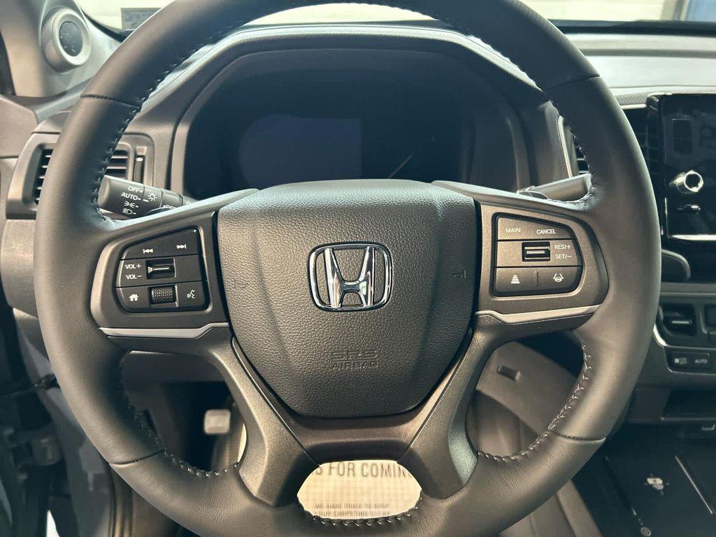 new 2025 Honda Ridgeline car, priced at $40,937