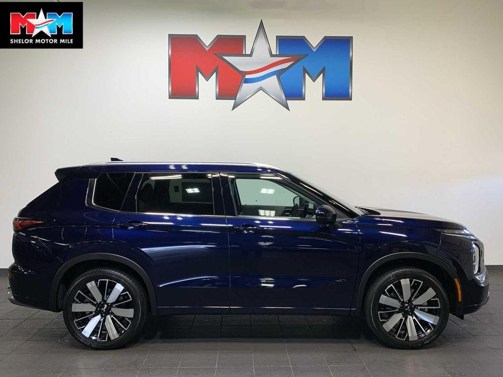 new 2025 Mitsubishi Outlander car, priced at $38,245