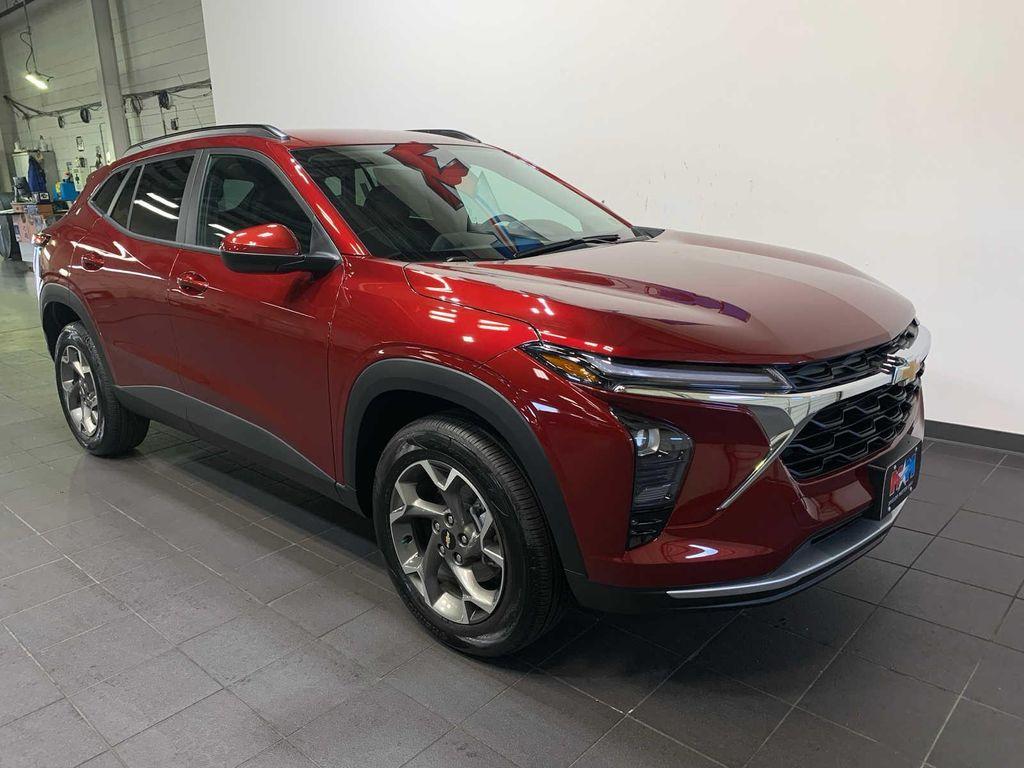 new 2025 Chevrolet Trax car, priced at $25,750