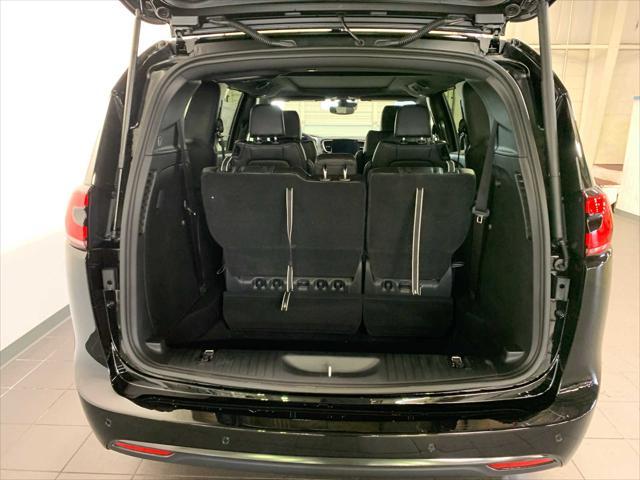 new 2025 Chrysler Pacifica car, priced at $46,765