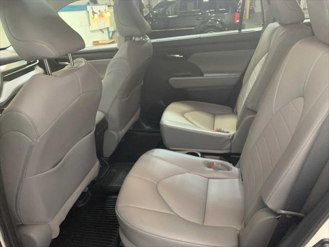 used 2021 Toyota Highlander car, priced at $37,389