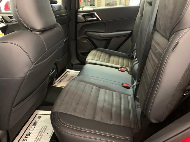 new 2025 Mitsubishi Outlander car, priced at $40,715